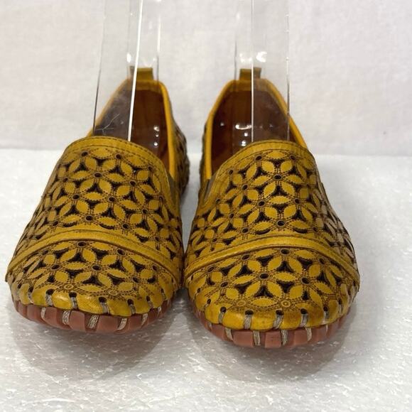 Spring Step Flowerflow Loafer Women’s 38(7.5-8)Yellow Leather Flats Slip-On Shoe - Picture 3 of 10